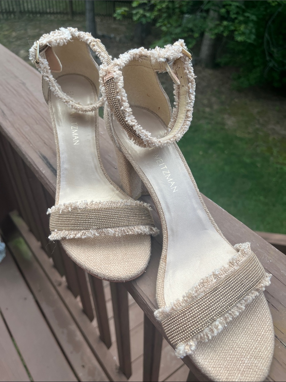 Stuart Weitzman frayed canvas sandals. Size 8-1/2 M - Picture 5 of 11